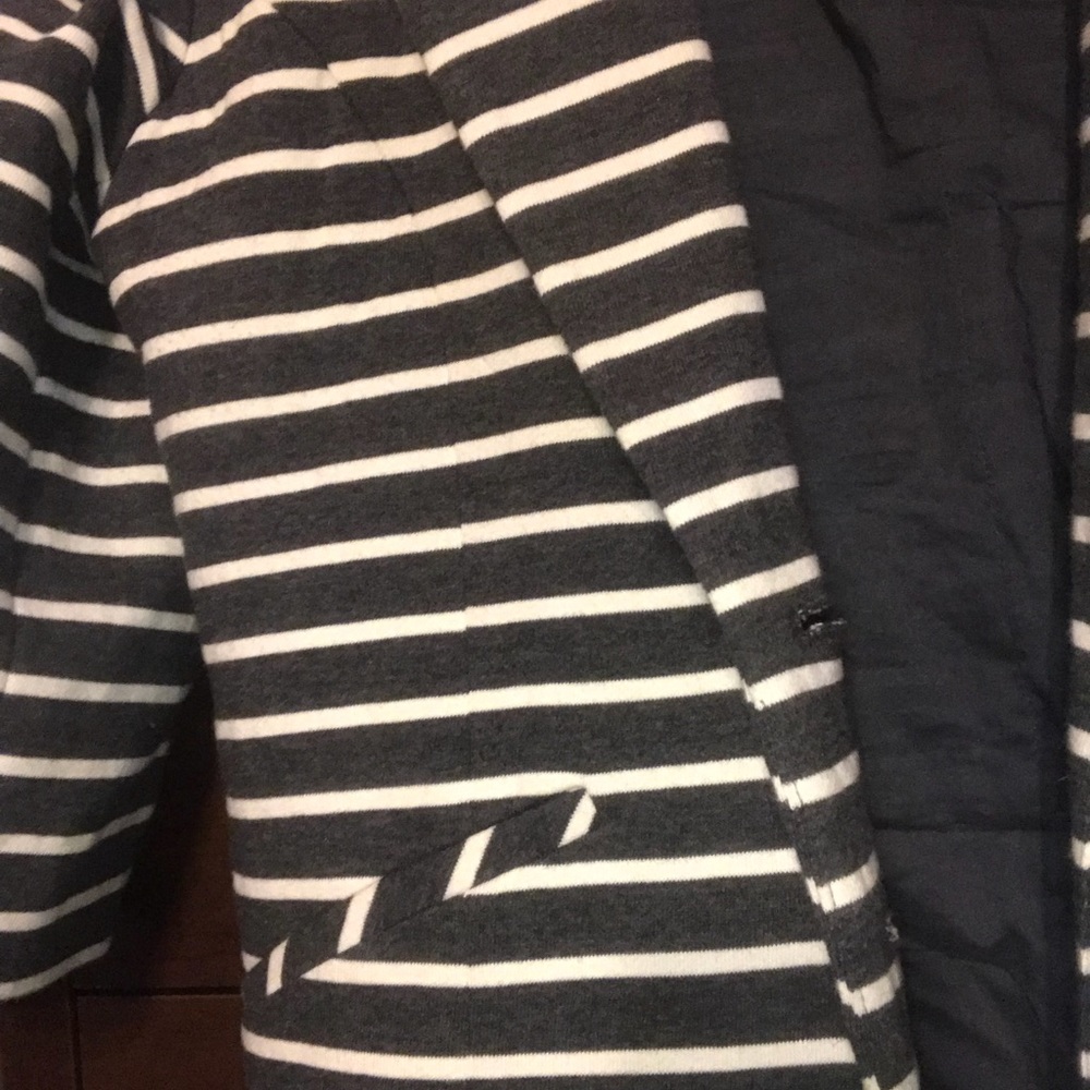 Express Blazer - Picture 2 of 3
